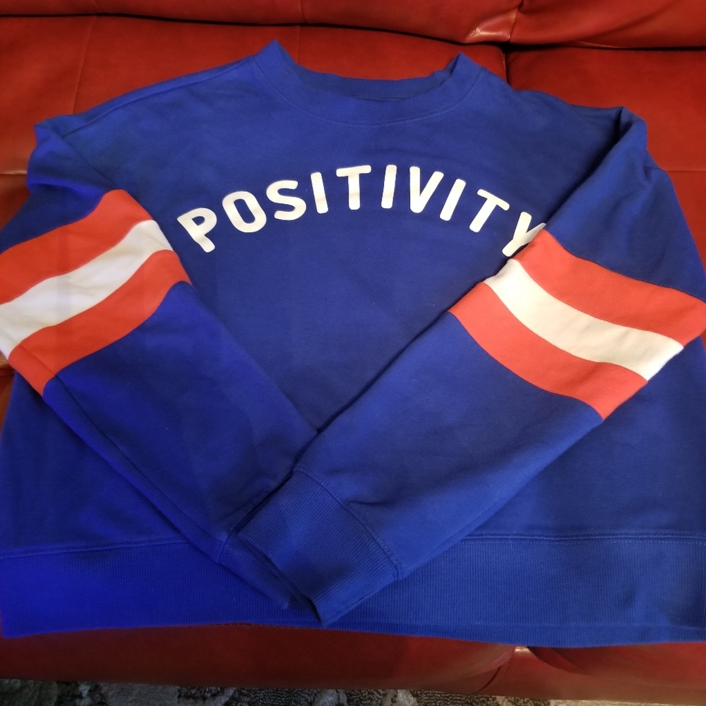 SOLD Arizona light weight sweater size small/medium.